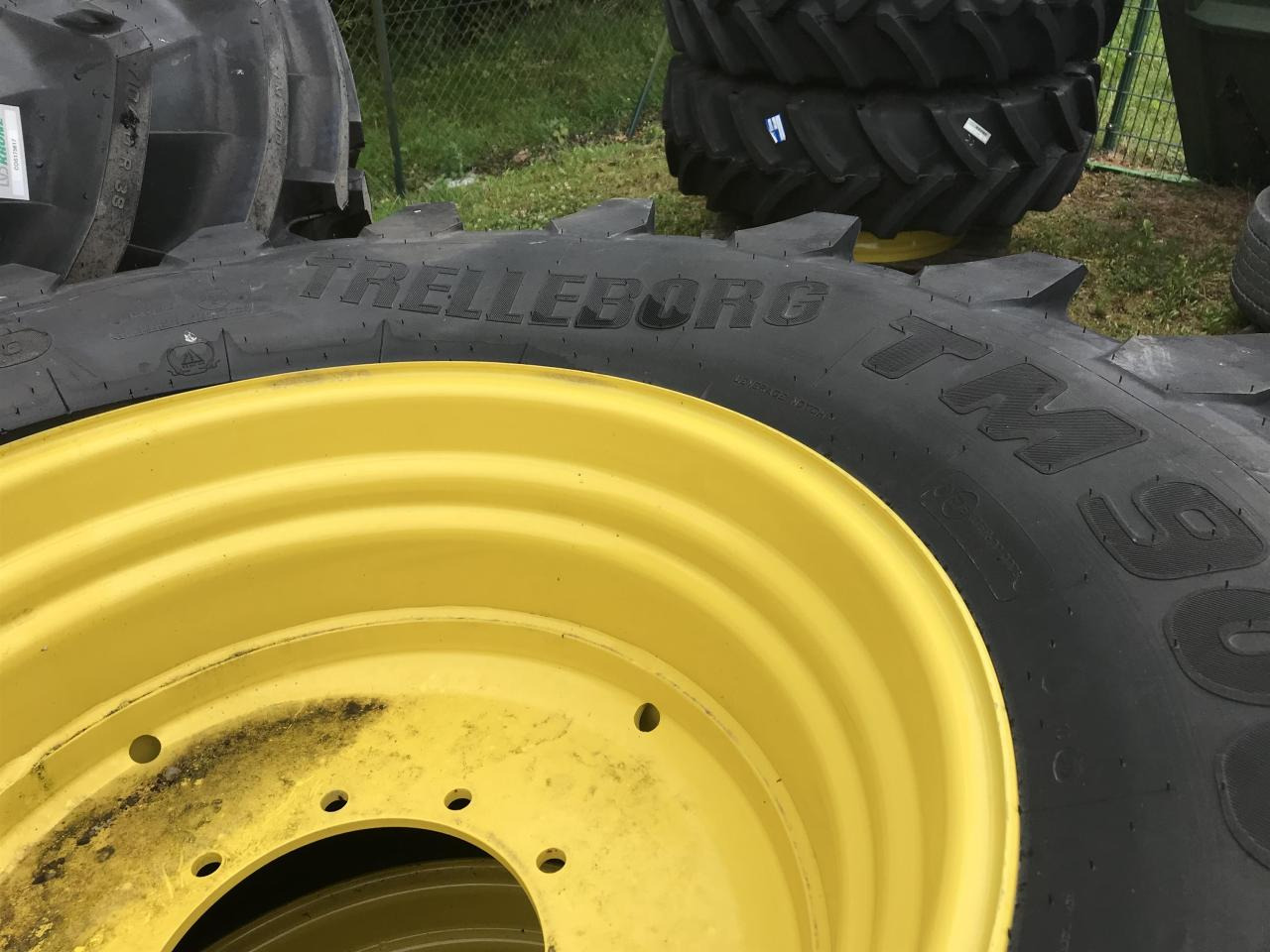 Trelleborg 600/70R30 - Padanga - Žemės ūkio technika: foto 2 Trelleborg 600/70R30 - Padanga - Žemės ūkio technika: foto 2
