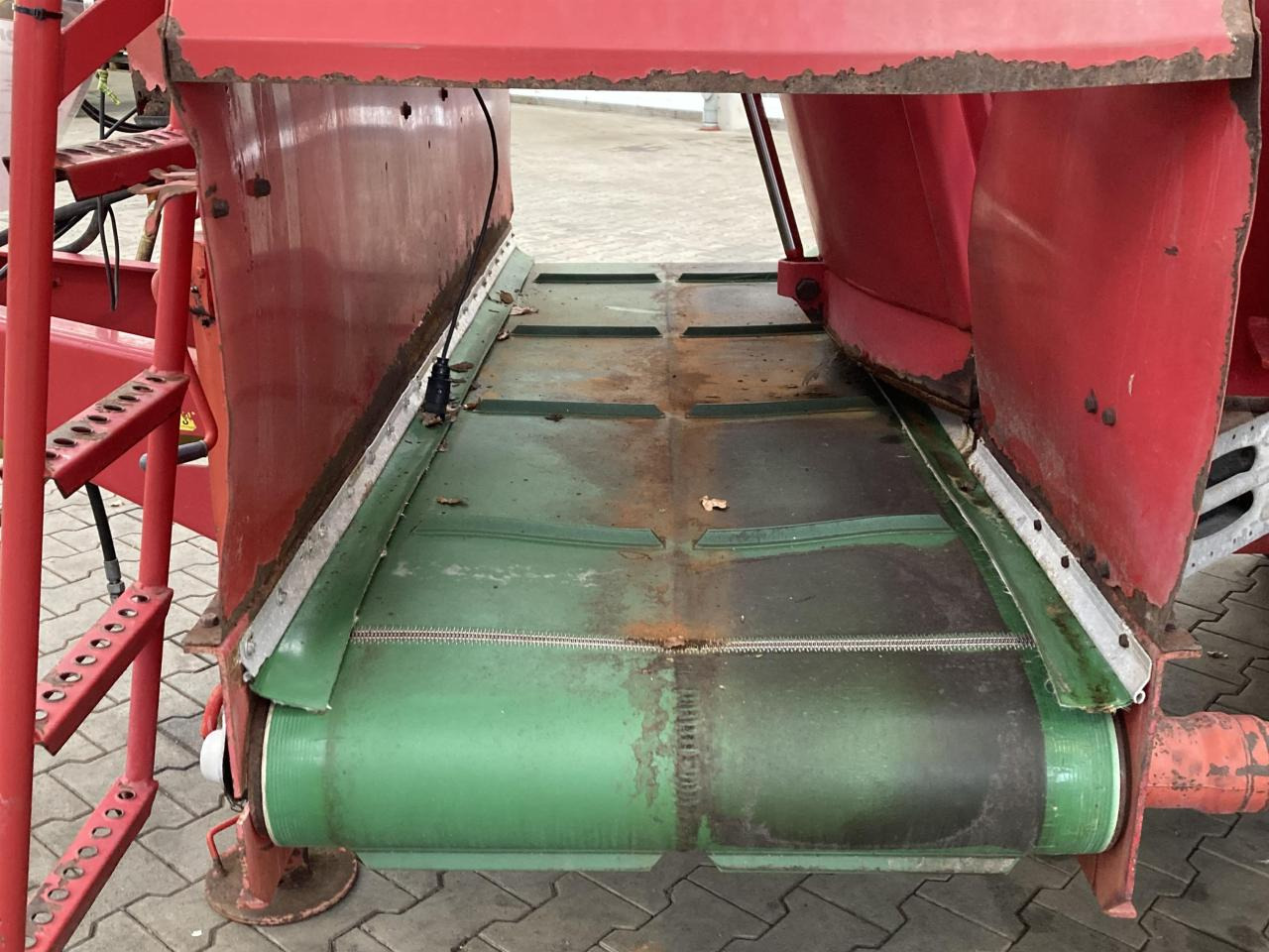 Trioliet Solomix 1 VL 1000 - Pašarų maišytuvas: foto 2 Trioliet Solomix 1 VL 1000 - Pašarų maišytuvas: foto 2