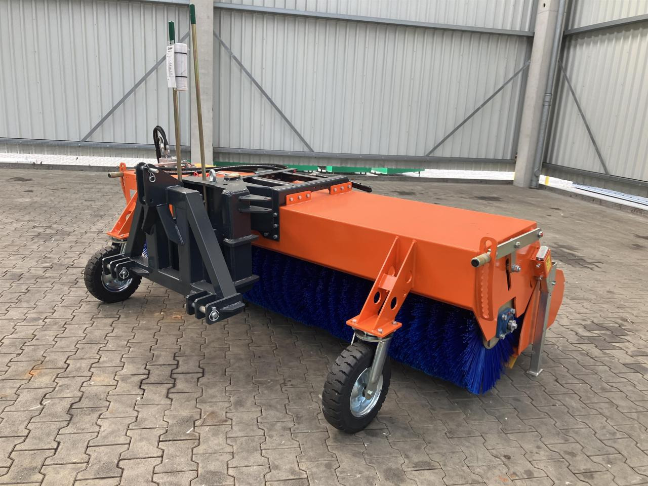 Tuchel Profi-Champ 280 - Rotacinė šluota: foto 2 Tuchel Profi-Champ 280 - Rotacinė šluota: foto 2