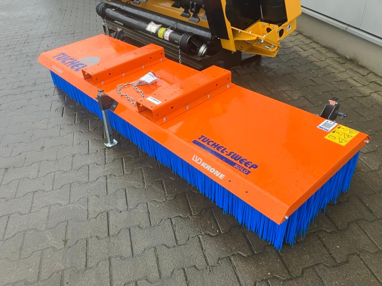 Tuchel Solo 250 - Rotacinė šluota: foto 1 Tuchel Solo 250 - Rotacinė šluota: foto 1