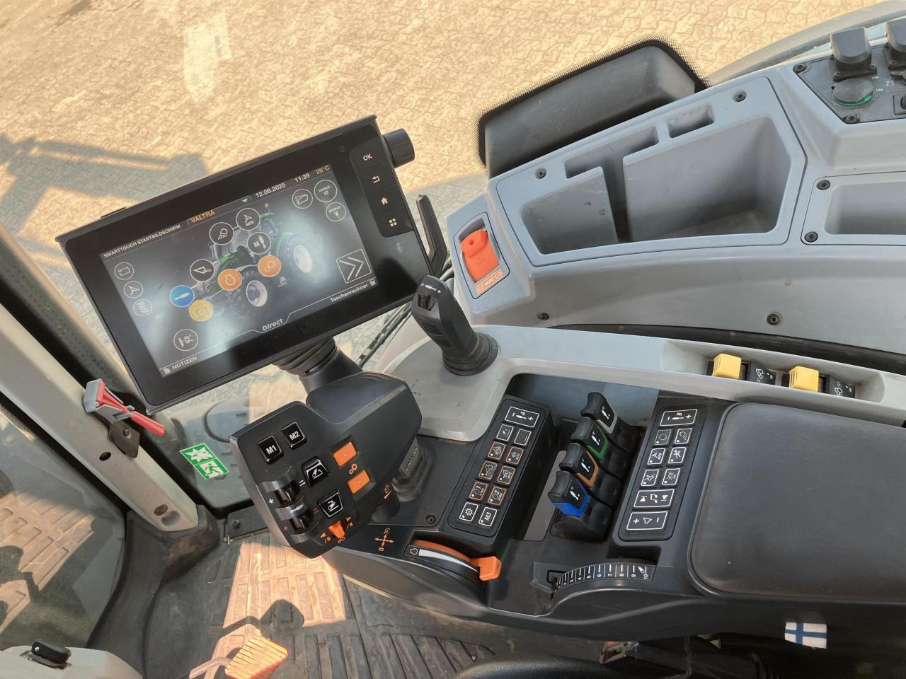 Valtra T 174 Direct - Traktorius: foto 5 Valtra T 174 Direct - Traktorius: foto 5