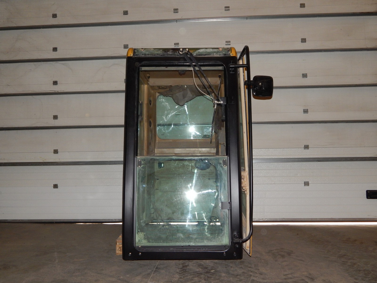 Cab ROPS CATERPILLAR 365B - Kabina - Statybinė technika: foto 3 Cab ROPS CATERPILLAR 365B - Kabina - Statybinė technika: foto 3