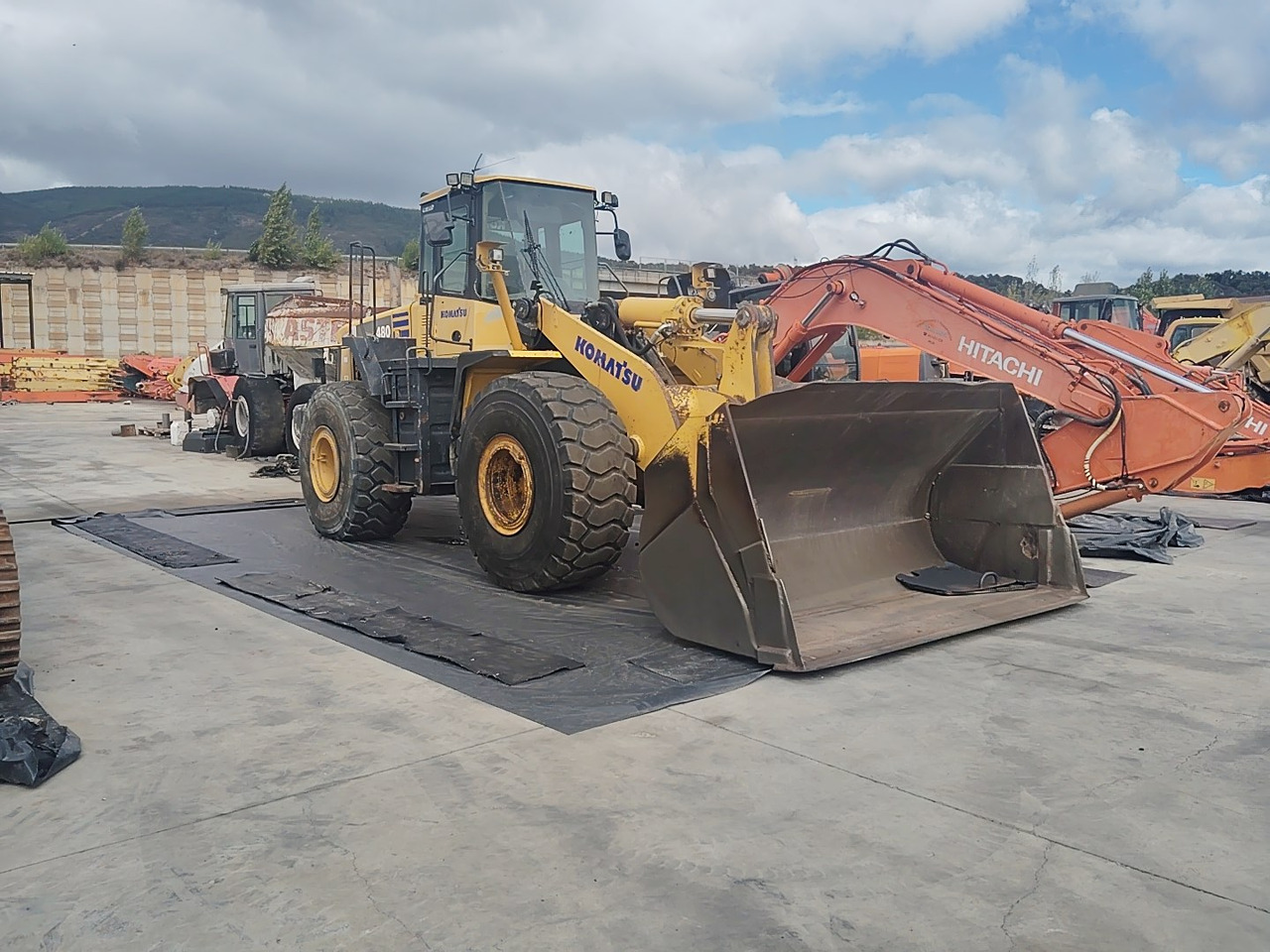 KOMATSU WA480-5H - Ratinis krautuvas: foto 2 KOMATSU WA480-5H - Ratinis krautuvas: foto 2