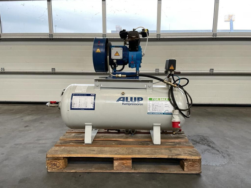 Alup 2.2 kW 240 L / min 10 Bar Elektrische Zuigercompressor op ketel - Oro kompresorius: foto 1 Alup 2.2 kW 240 L / min 10 Bar Elektrische Zuigercompressor op ketel - Oro kompresorius: foto 1