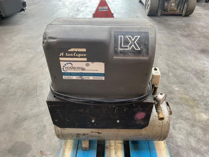 Atlas-Copco LXS 111 1.1 kW 10 bar 125 L / min zuigercompressor met 50 liter ketel - Oro kompresorius: foto 1 Atlas-Copco LXS 111 1.1 kW 10 bar 125 L / min zuigercompressor met 50 liter ketel - Oro kompresorius: foto 1