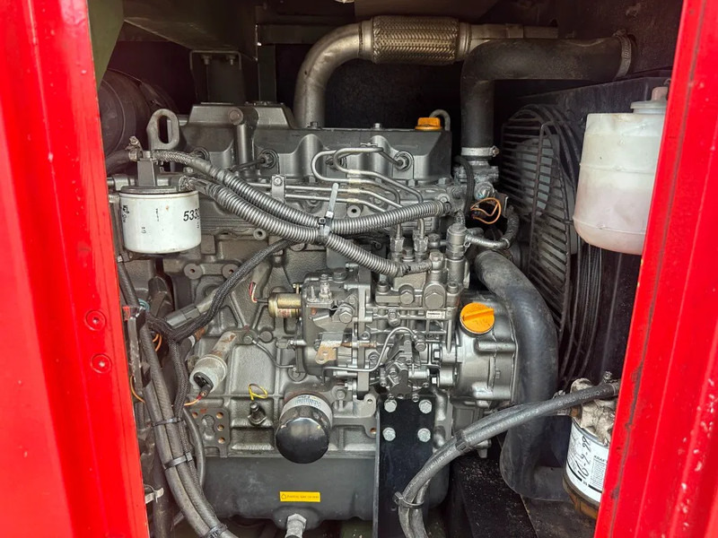 Elektrinis generatorius Atlas-Copco QAS 38 Yanmar Mecc Alte Spa 40 kVA Silent generatorset: foto 11