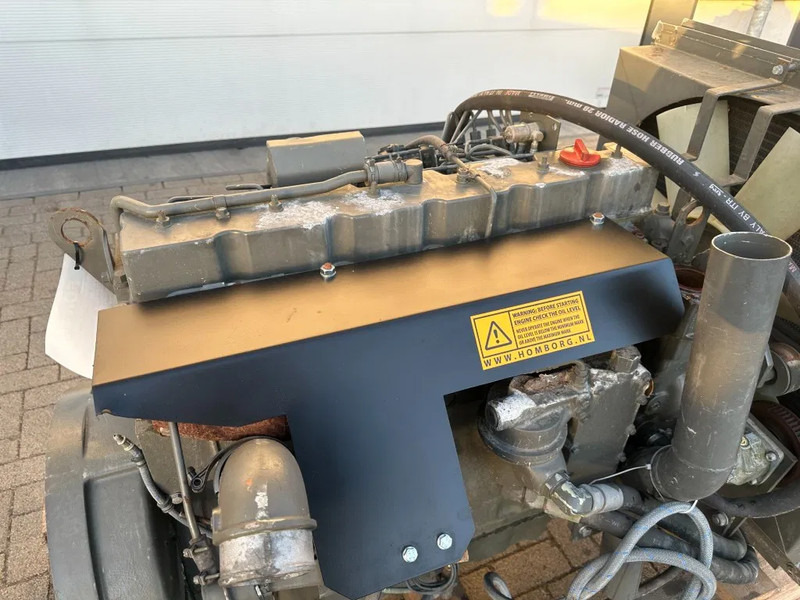 Cummins C300-20 Diesel Engine 300 PK / HP 6 cylinder Diesel motor - Variklis - Krovimo technika: foto 5 Cummins C300-20 Diesel Engine 300 PK / HP 6 cylinder Diesel motor - Variklis - Krovimo technika: foto 5