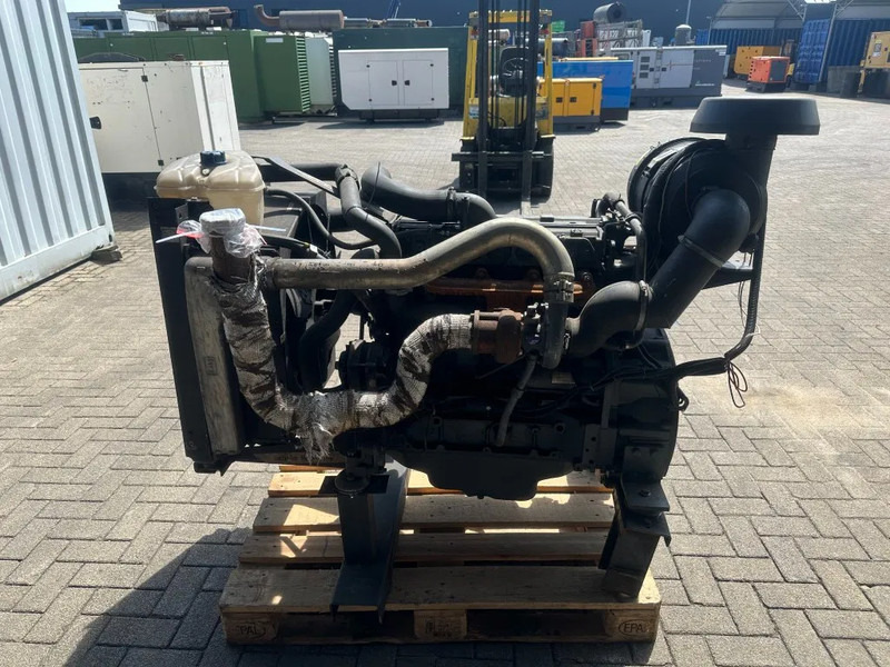 Deutz BF4M 1013 Diesel Engine 4 cylinder 102 kW / 137 HP - Variklis - Krovimo technika: foto 4 Deutz BF4M 1013 Diesel Engine 4 cylinder 102 kW / 137 HP - Variklis - Krovimo technika: foto 4