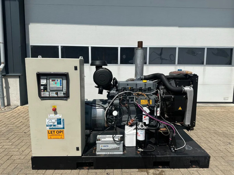 Deutz BF4M 1013 EC Mecc Alte Spa 105 kVA noodstroom generatorset met ATS Automatische Netovername - Elektrinis generatorius: foto 1 Deutz BF4M 1013 EC Mecc Alte Spa 105 kVA noodstroom generatorset met ATS Automatische Netovername - Elektrinis generatorius: foto 1