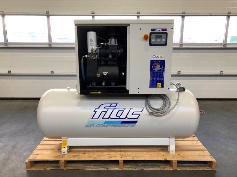 Fiac New Silver 15 / 500 Silent 11 kW 1430 L / min Elektrische Schroefcompressor met ketel - Oro kompresorius: foto 4 Fiac New Silver 15 / 500 Silent 11 kW 1430 L / min Elektrische Schroefcompressor met ketel - Oro kompresorius: foto 4