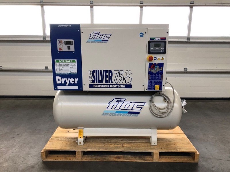 Fiac New Silver D 7.5 / 300 Silent 5.5 kW 720 L / min 10 bar Elektrische Schroefcompressor met ketel en droger - Oro kompresorius: foto 2 Fiac New Silver D 7.5 / 300 Silent 5.5 kW 720 L / min 10 bar Elektrische Schroefcompressor met ketel en droger - Oro kompresorius: foto 2