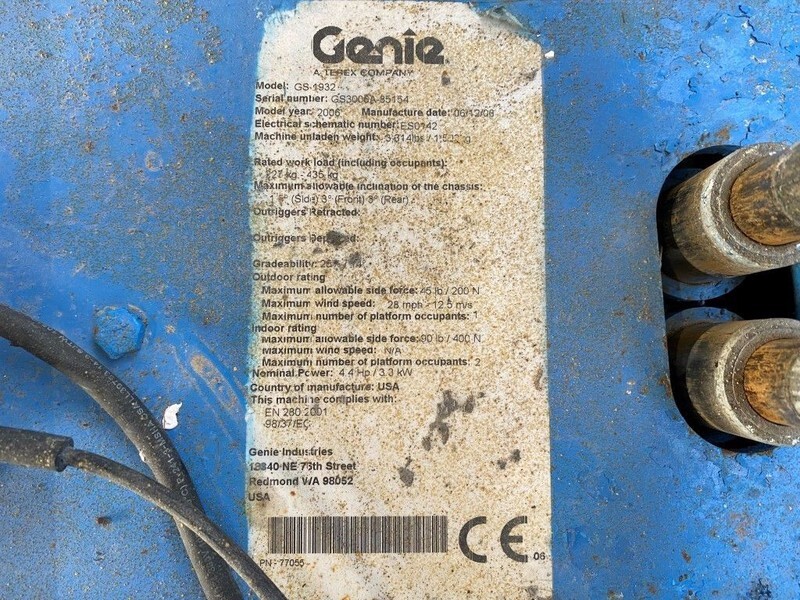 Genie GS 1932 Elektrische Schaarhoogwerker 7.8 meter werkhoogte 304 uur ! - Žirklinis keltuvas: foto 4 Genie GS 1932 Elektrische Schaarhoogwerker 7.8 meter werkhoogte 304 uur ! - Žirklinis keltuvas: foto 4