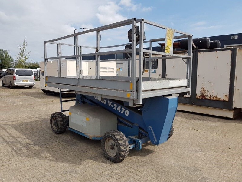 Genie V2470 / E Elektra 4x2 Schaarhoogwerker 10 meter werkhoogte - Žirklinis keltuvas: foto 1 Genie V2470 / E Elektra 4x2 Schaarhoogwerker 10 meter werkhoogte - Žirklinis keltuvas: foto 1