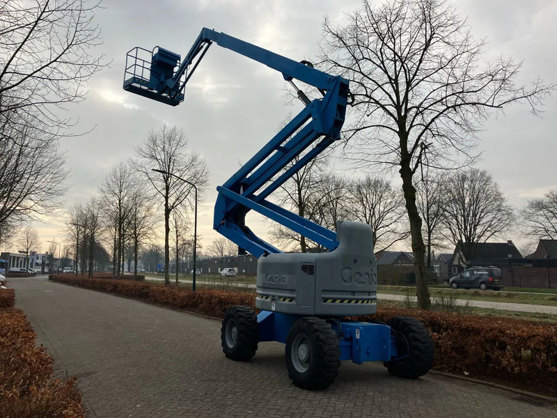 Genie Z60/34 Deutz Diesel 4 x 4 Knik Telescoop Hoogwerker 20.4 meter werkhoogte - Alkūninis keltuvas: foto 5 Genie Z60/34 Deutz Diesel 4 x 4 Knik Telescoop Hoogwerker 20.4 meter werkhoogte - Alkūninis keltuvas: foto 5