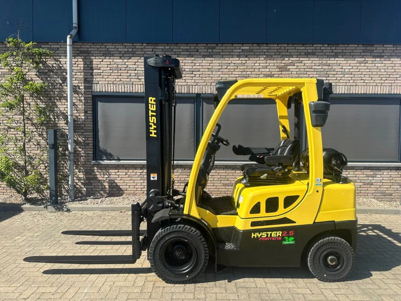 Hyster H2.5FT 2.5 ton Duplex Sideshift LPG Heftruck 2019 - Dujinis krautuvas: foto 1 Hyster H2.5FT 2.5 ton Duplex Sideshift LPG Heftruck 2019 - Dujinis krautuvas: foto 1