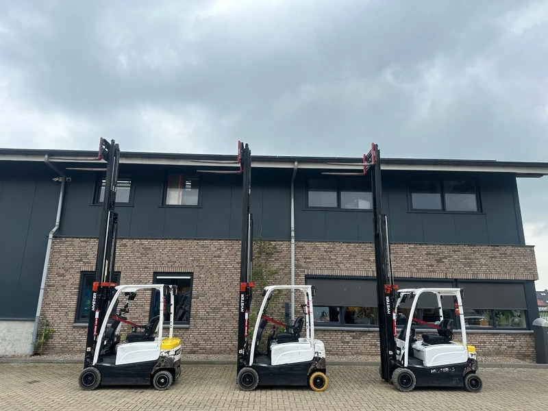 Hyster J1.8XN MWB 1.8 ton Triplex Freelift Sideshift Positioner Elektra Heftruck Accu 2023 - Šakinis krautuvas: foto 1 Hyster J1.8XN MWB 1.8 ton Triplex Freelift Sideshift Positioner Elektra Heftruck Accu 2023 - Šakinis krautuvas: foto 1