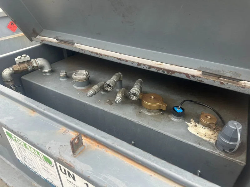 IBC Steenbergen Kiwa IBC 2000 liter dieseltank Milieutank - Sandėliavimo talpykla: foto 5 IBC Steenbergen Kiwa IBC 2000 liter dieseltank Milieutank - Sandėliavimo talpykla: foto 5