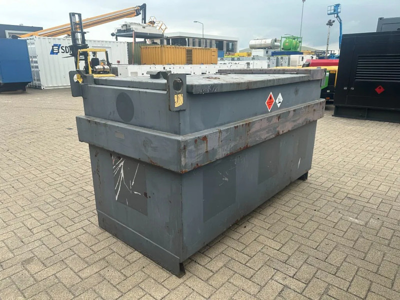 IBC Steenbergen Kiwa IBC 2000 liter dieseltank Milieutank - Sandėliavimo talpykla: foto 1 IBC Steenbergen Kiwa IBC 2000 liter dieseltank Milieutank - Sandėliavimo talpykla: foto 1