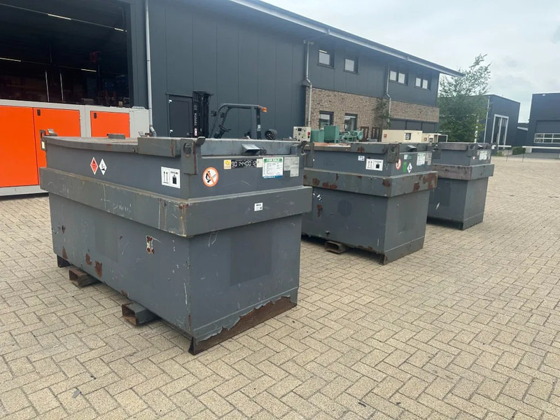 IBC Steenbergen Kiwa IBC 2000 liter dieseltank Milieutank - Sandėliavimo talpykla: foto 4 IBC Steenbergen Kiwa IBC 2000 liter dieseltank Milieutank - Sandėliavimo talpykla: foto 4