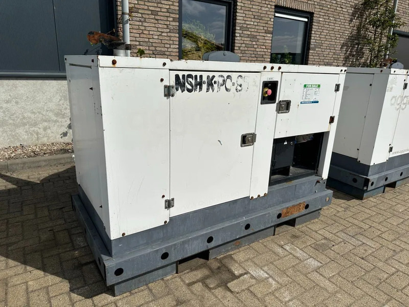 Iveco FPT F32 AM1A Leroy Somer 32 kVA Silent generatorset 39 hours ! - Elektrinis generatorius: foto 3 Iveco FPT F32 AM1A Leroy Somer 32 kVA Silent generatorset 39 hours ! - Elektrinis generatorius: foto 3