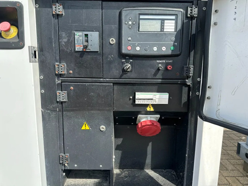 Iveco FPT F32 AM1A Leroy Somer 32 kVA Silent generatorset 408 hours ! - Elektrinis generatorius: foto 2 Iveco FPT F32 AM1A Leroy Somer 32 kVA Silent generatorset 408 hours ! - Elektrinis generatorius: foto 2