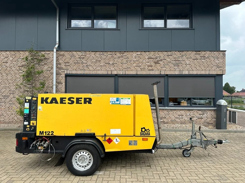 Kaeser M122 Deutz 11.1 m3 / min 7 Bar 83 kW Mobiele Diesel Compressor - Oro kompresorius: foto 1 Kaeser M122 Deutz 11.1 m3 / min 7 Bar 83 kW Mobiele Diesel Compressor - Oro kompresorius: foto 1