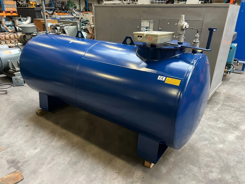 Kiwa IBC 4000 liter Kiwa Dubbelwandige Dieseltank - Jūrinis konteineris: foto 5 Kiwa IBC 4000 liter Kiwa Dubbelwandige Dieseltank - Jūrinis konteineris: foto 5