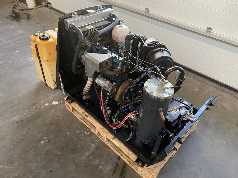 Kubota D1105 Sullair 15.5 kW 7 bar diesel schroefcompressor - Oro kompresorius: foto 3 Kubota D1105 Sullair 15.5 kW 7 bar diesel schroefcompressor - Oro kompresorius: foto 3