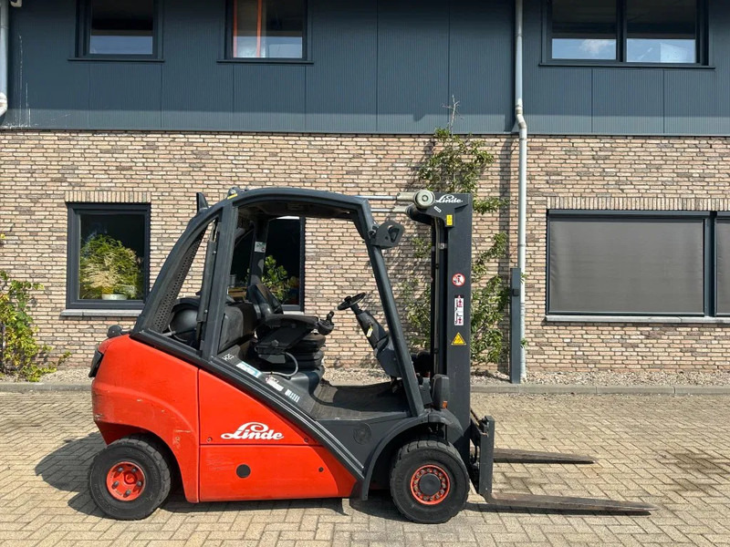 Linde H25T 2.5 ton Triplex Freelift Sideshift LPG Heftruck - Dujinis krautuvas: foto 3 Linde H25T 2.5 ton Triplex Freelift Sideshift LPG Heftruck - Dujinis krautuvas: foto 3