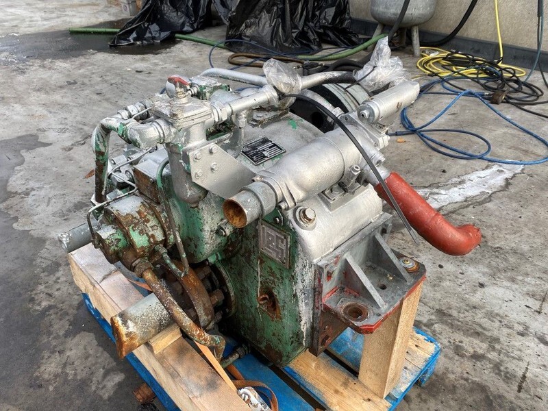 Lohmann & Stolterfoht GUS 315 A Keerkoppeling 450 PK Ratio 3 : 1 Marine Gearbox - Pavarų dėžė: foto 5 Lohmann & Stolterfoht GUS 315 A Keerkoppeling 450 PK Ratio 3 : 1 Marine Gearbox - Pavarų dėžė: foto 5