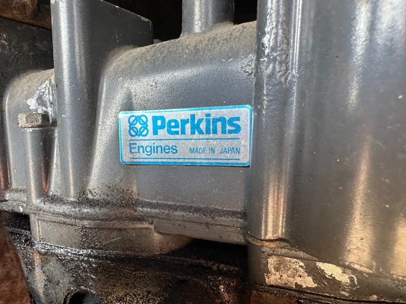 Perkins 130.13 Mecc Alte Spa 10 kVA Silent generatorset - Elektrinis generatorius: foto 5 Perkins 130.13 Mecc Alte Spa 10 kVA Silent generatorset - Elektrinis generatorius: foto 5