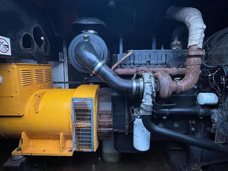 Perkins 1300 Serie Mecc Alte Spa 225 kVA Silent generatorset - Elektrinis generatorius: foto 2 Perkins 1300 Serie Mecc Alte Spa 225 kVA Silent generatorset - Elektrinis generatorius: foto 2