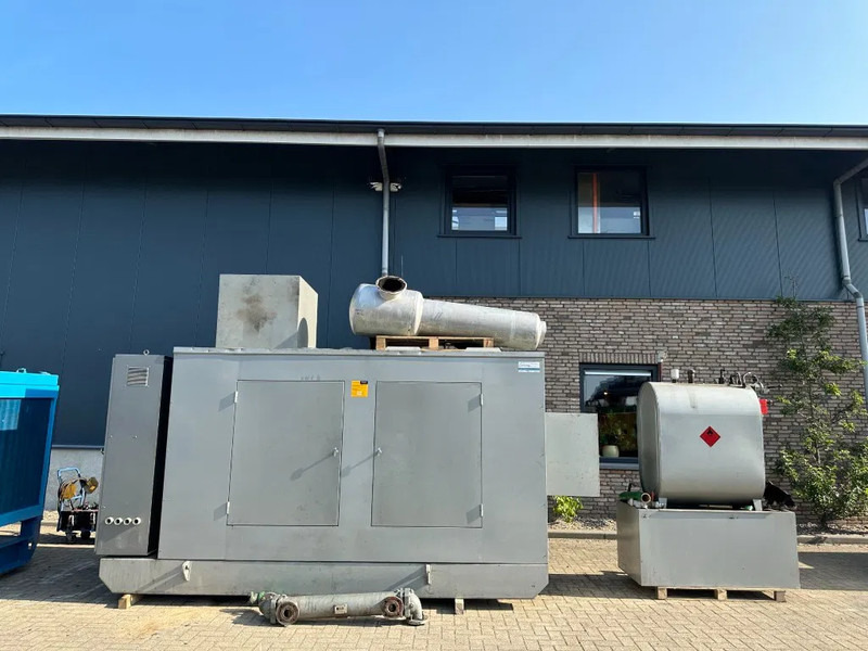 Perkins 3012 TWG2 Leroy Somer 630 kVA noodstroom generatorset 676 hours ! - Elektrinis generatorius: foto 2 Perkins 3012 TWG2 Leroy Somer 630 kVA noodstroom generatorset 676 hours ! - Elektrinis generatorius: foto 2