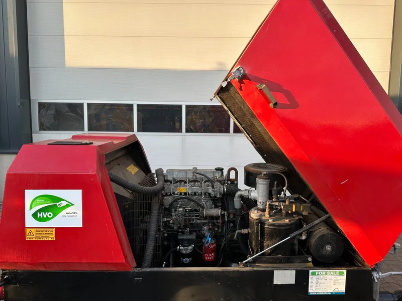 Rotair MDVN 71 AP Perkins 7.1 m3 / min 47 kW 7 Bar Mobiele Diesel Compressor Aanhanger - Oro kompresorius: foto 3 Rotair MDVN 71 AP Perkins 7.1 m3 / min 47 kW 7 Bar Mobiele Diesel Compressor Aanhanger - Oro kompresorius: foto 3