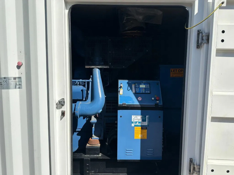 SDMO Perkins Leroy Somer 1460 kVA Silent generatorset Powerplant in 40 ft container - Elektrinis generatorius: foto 3 SDMO Perkins Leroy Somer 1460 kVA Silent generatorset Powerplant in 40 ft container - Elektrinis generatorius: foto 3