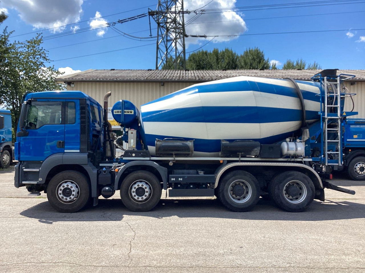MAN TGS 35.470 8x4 Liebherr HTM905P Intarder Betonmi - Betonvežis: foto 2 MAN TGS 35.470 8x4 Liebherr HTM905P Intarder Betonmi - Betonvežis: foto 2