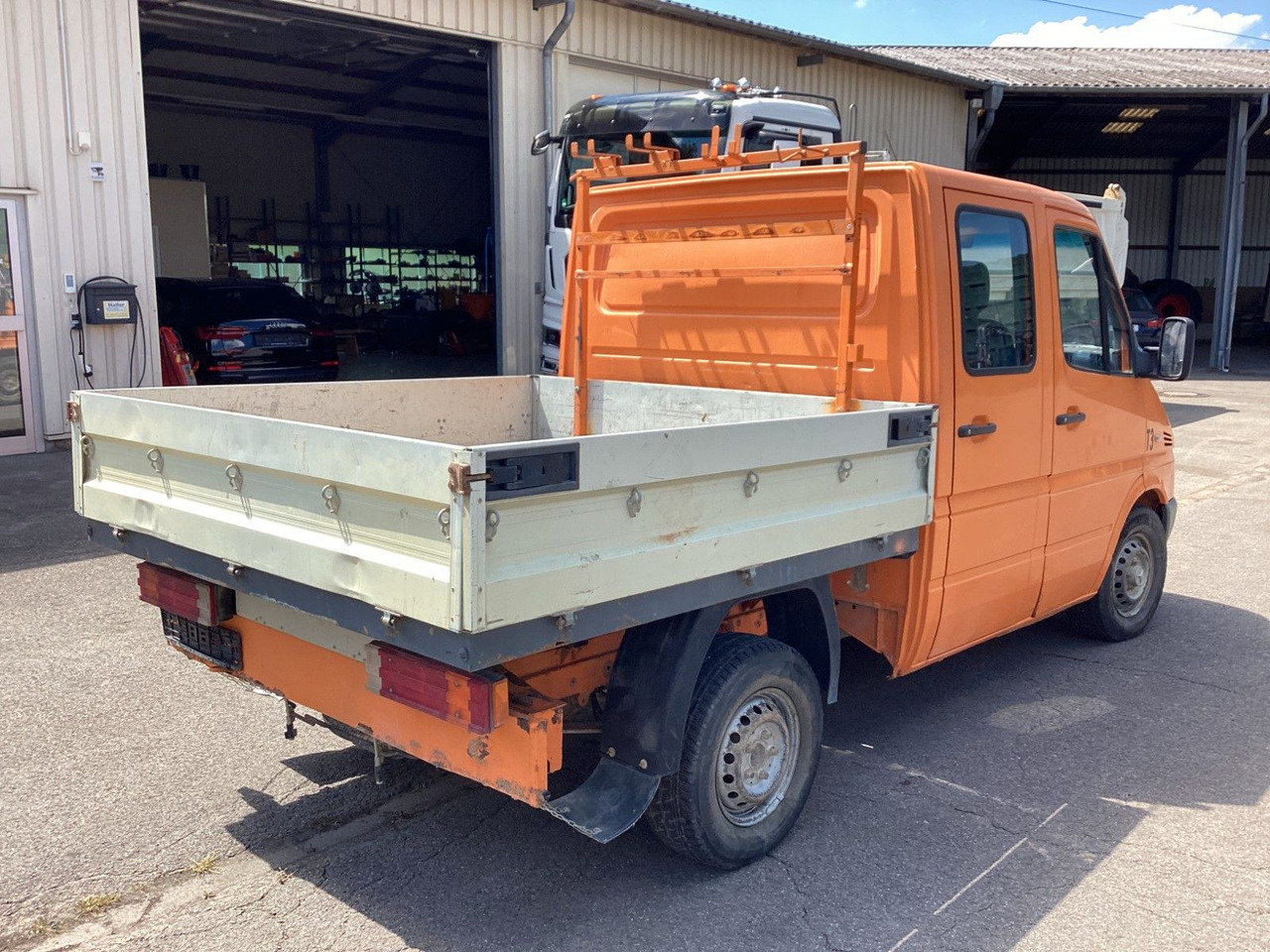 Mercedes-Benz Sprinter Pritsche Doka 211 CDI - Bortinis automobilis, Komercinis automobilis su dviguba kabina: foto 4 Mercedes-Benz Sprinter Pritsche Doka 211 CDI - Bortinis automobilis, Komercinis automobilis su dviguba kabina: foto 4