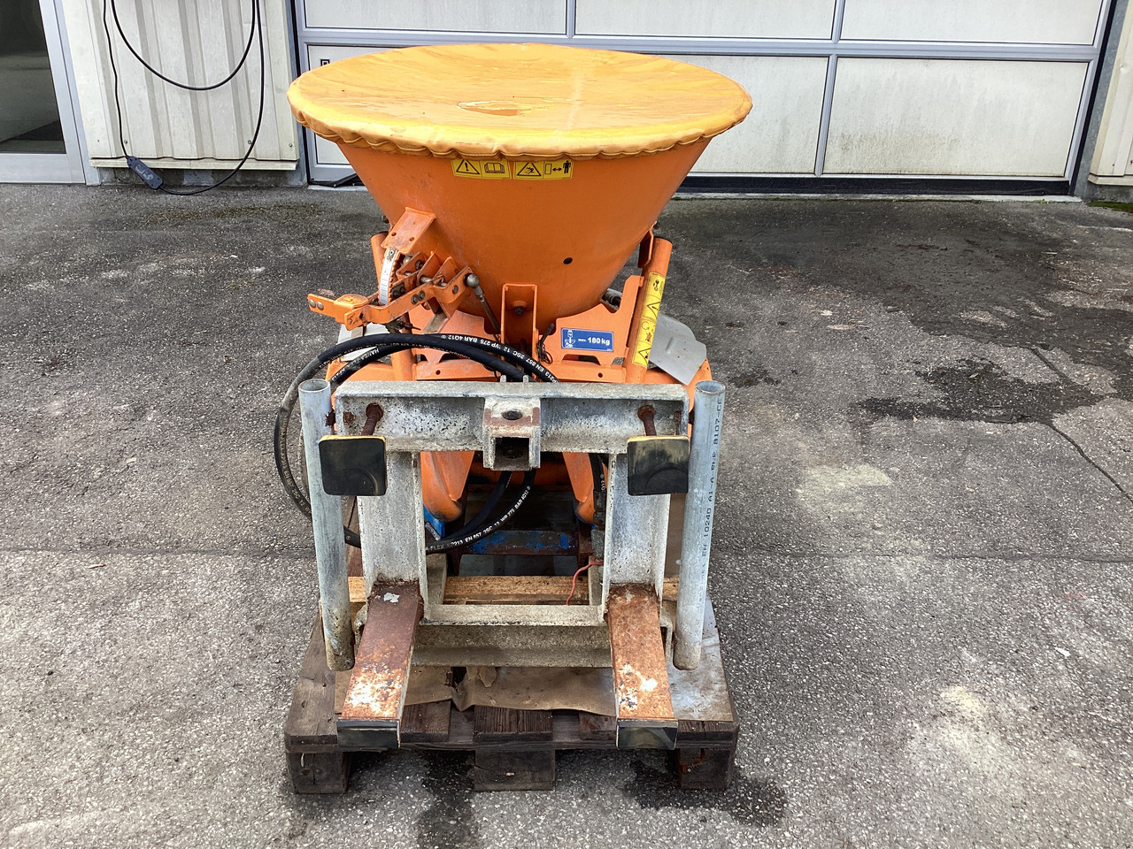 Rauch SA121R Typ4 - Smėlio/ Druskos barstytuvas: foto 5 Rauch SA121R Typ4 - Smėlio/ Druskos barstytuvas: foto 5