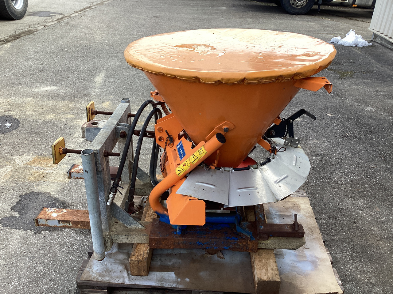 Rauch SA121R Typ4 - Smėlio/ Druskos barstytuvas: foto 3 Rauch SA121R Typ4 - Smėlio/ Druskos barstytuvas: foto 3