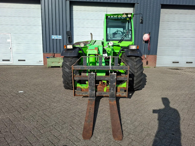 Merlo TF38.7 - Teleskopinis krautuvas: foto 2 Merlo TF38.7 - Teleskopinis krautuvas: foto 2