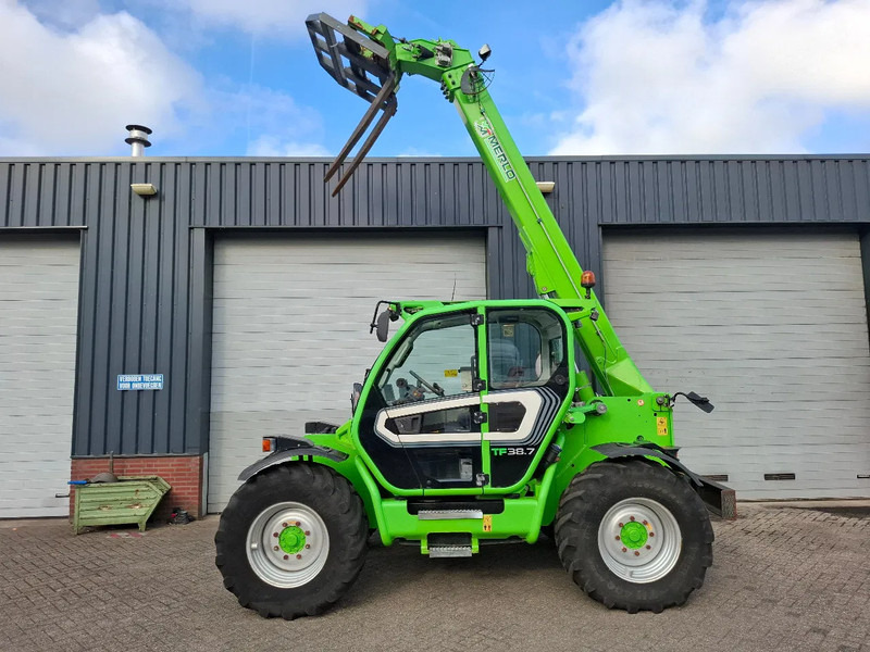 Merlo TF38.7 - Teleskopinis krautuvas: foto 4 Merlo TF38.7 - Teleskopinis krautuvas: foto 4