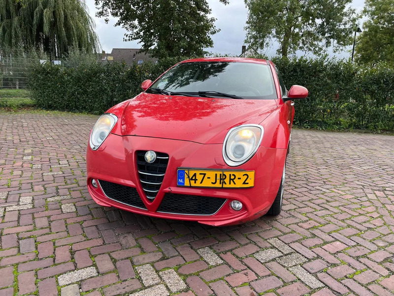 Alfa Romeo MiTo 1.4 T - Hečbekas: foto 2 Alfa Romeo MiTo 1.4 T - Hečbekas: foto 2