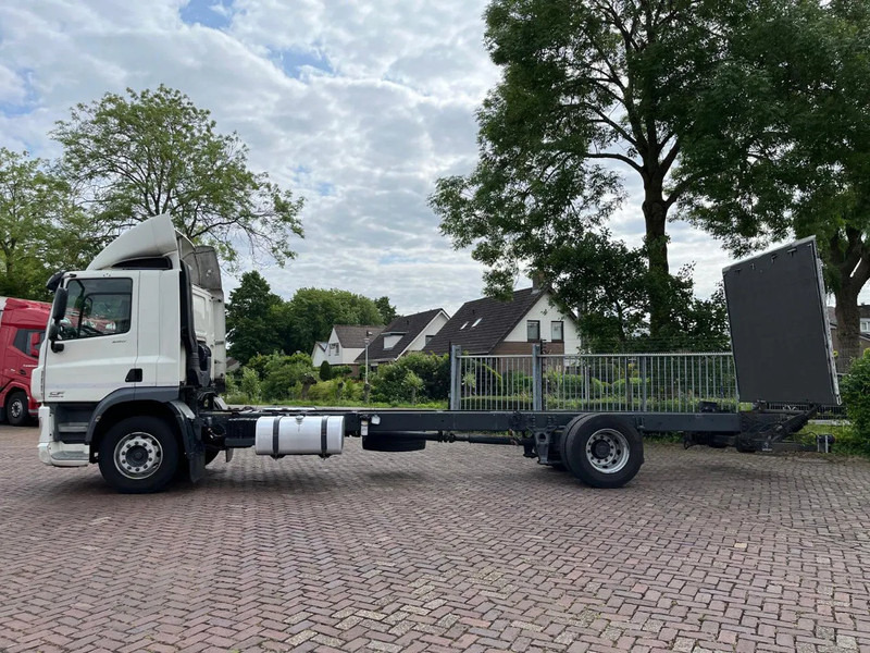 DAF CF 260 CF 260 FA CHASSIS CABINE EURO 6 lizingą DAF CF 260 CF 260 FA CHASSIS CABINE EURO 6: foto 10