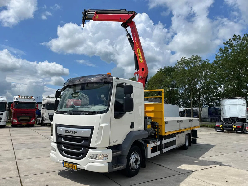 DAF LF 230 FA - Sunkvežimis su kranu: foto 3 DAF LF 230 FA - Sunkvežimis su kranu: foto 3