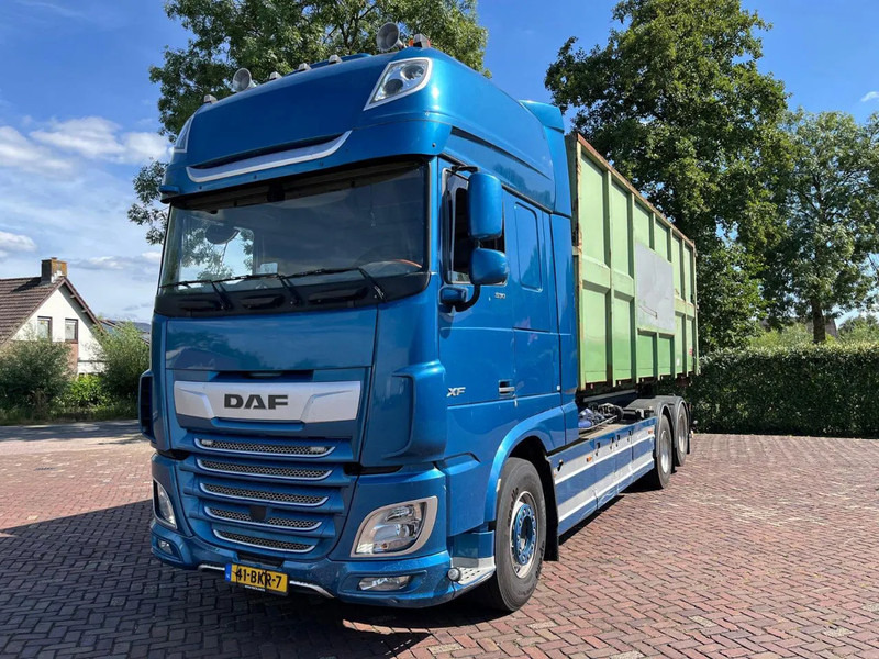 DAF XF 530 FAS - Konteineris-vežimus/ Sukeisti kūną sunkvežimis: foto 2 DAF XF 530 FAS - Konteineris-vežimus/ Sukeisti kūną sunkvežimis: foto 2
