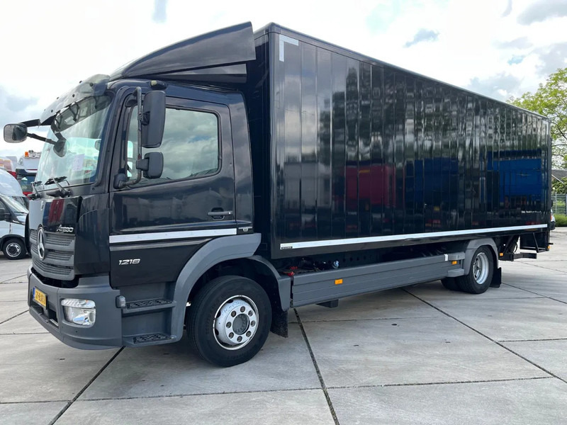 Mercedes-Benz Atego 1218 - Furgonas sunkvežimis: foto 1 Mercedes-Benz Atego 1218 - Furgonas sunkvežimis: foto 1