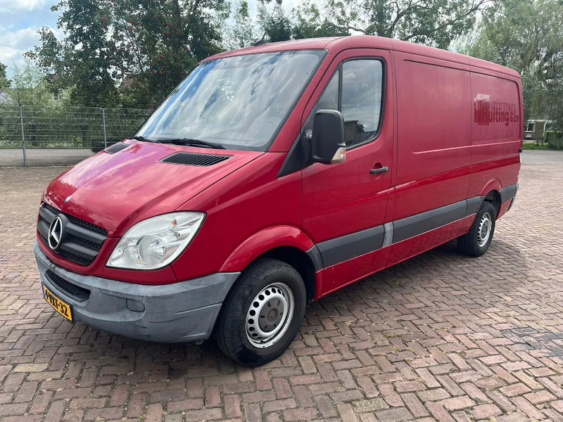 Mercedes-Benz Sprinter 313 L2H1 - Krovininis mikroautobusas: foto 2 Mercedes-Benz Sprinter 313 L2H1 - Krovininis mikroautobusas: foto 2