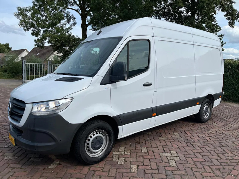 Mercedes-Benz Sprinter 317 1.9 CDI L2H1 - Krovininis mikroautobusas, Komercinis automobilis su dviguba kabina: foto 1 Mercedes-Benz Sprinter 317 1.9 CDI L2H1 - Krovininis mikroautobusas, Komercinis automobilis su dviguba kabina: foto 1