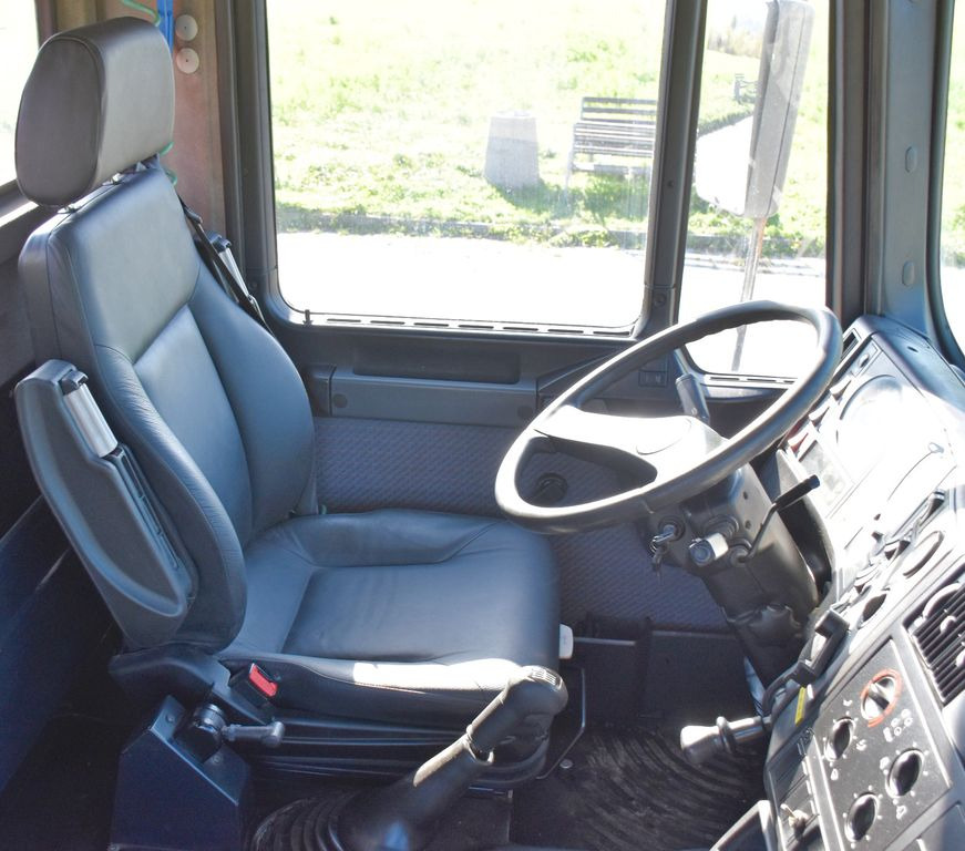 Savivartis sunkvežimis, Sunkvežimis su kranu MAN 41.460 * KRAN * 8x8 ! TOPZUSTAND MAN 41.460 * KRAN * 8x8 ! TOPZUSTAND: foto 11