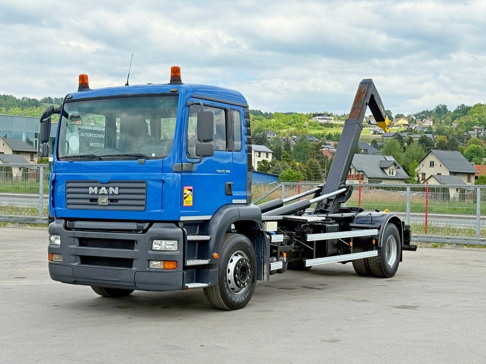 MAN TGA 18.310 Abrollkipper * Top Zustand! MAN TGA 18.310 Abrollkipper * Top Zustand! - Hook-lift sunkvežimis: foto 2 MAN TGA 18.310 Abrollkipper * Top Zustand! MAN TGA 18.310 Abrollkipper * Top Zustand! - Hook-lift sunkvežimis: foto 2